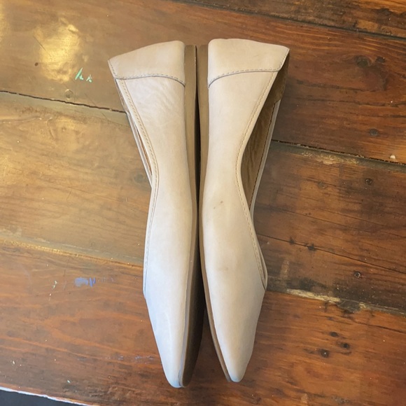 Lucky Brand Alanya Flats 10 - Picture 6 of 8